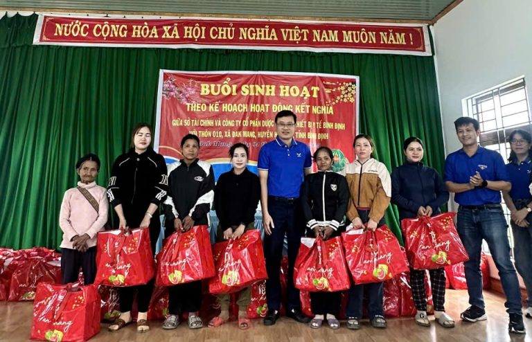 BIDIPHAR CHUNG TAY CÙNG ĐỒNG BÀO VÙNG CAO ĐÓN TẾT ĐẦM ẤM, NGHĨA TÌNH