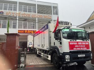 HỎA TỐC: BIDIPHAR TRAO TẶNG 3.000 TÚI THUỐC CHO HUẾ, ĐÀ NẴNG, QUẢNG NGÃI NGAY TRONG TÂM LŨ